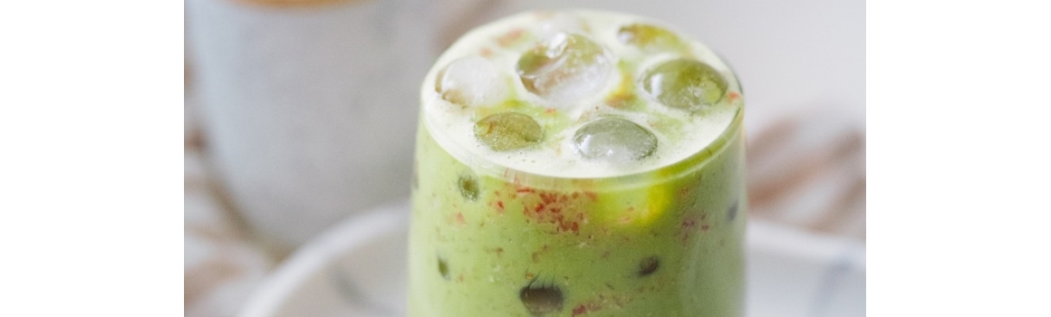 Matcha latte drink: Co to je, jak chutná a jak si ho jednoduše připravit doma?
