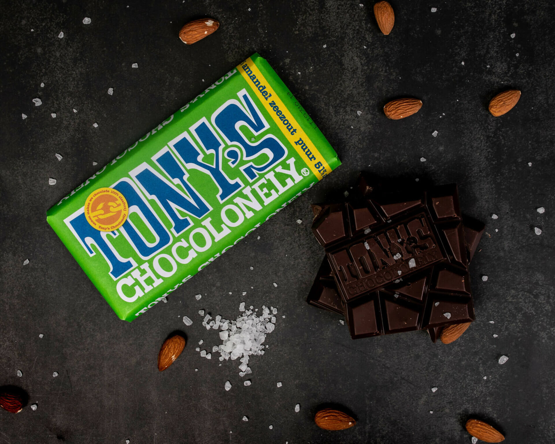 Tony’s Chocolonely Hořká čokoláda, mandle a mořská sůl 180 g Obrázek