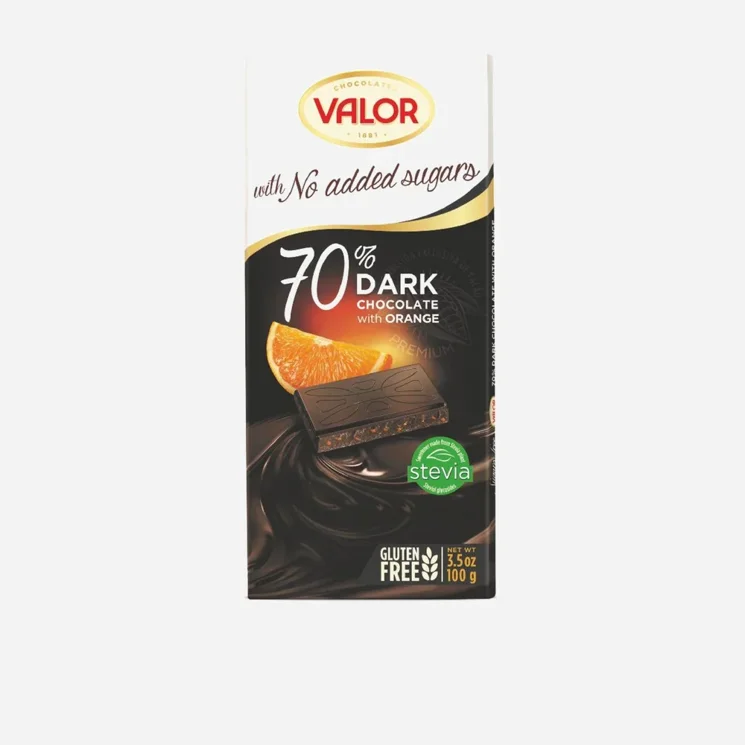 čokoláda 70 % kakaa bez přidaného cukru s kousky pomeranče