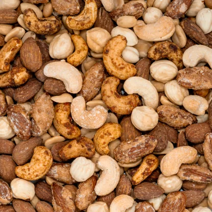 Párty mix slaných ořechů a arašídů